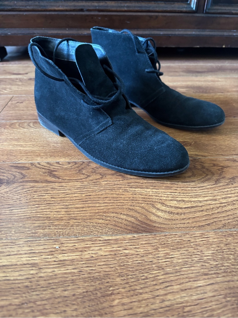 Steve Madden black Suede lace up boots in size 10